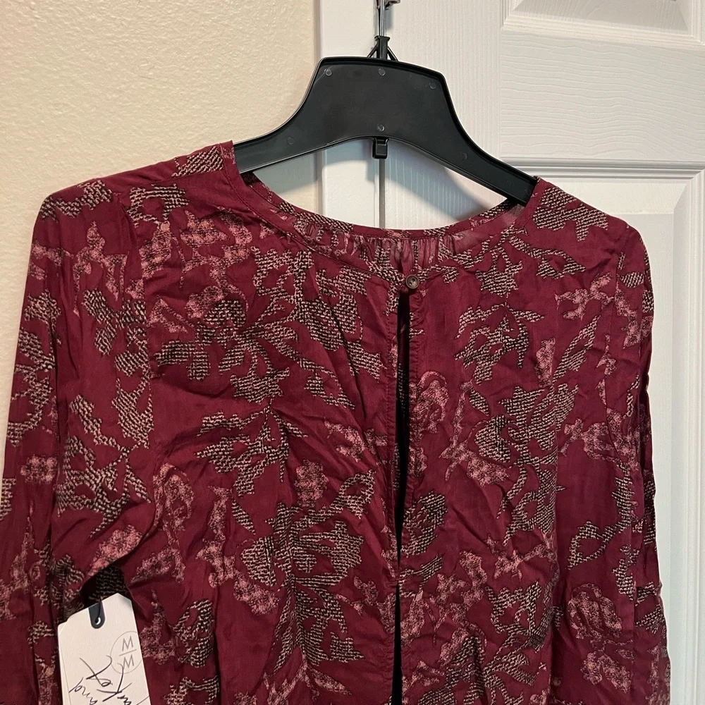 NWT Cute Pattern Long Sleeve Top - Picture 8 of 10